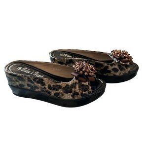 Helen’s Heart open toe ladies wedge sandal